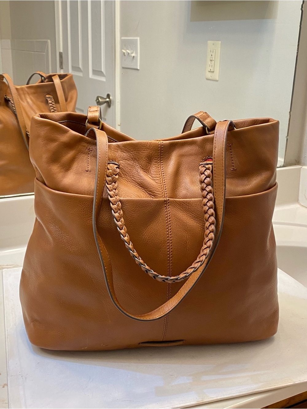 Lucky Brand Jema leather tote bag, great condition clean interior light brown